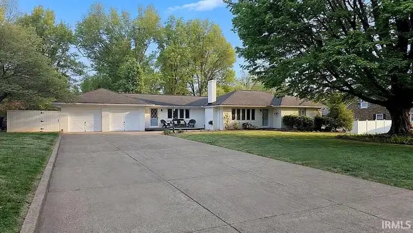 7104 Hogue Road, Evansville, IN 47712