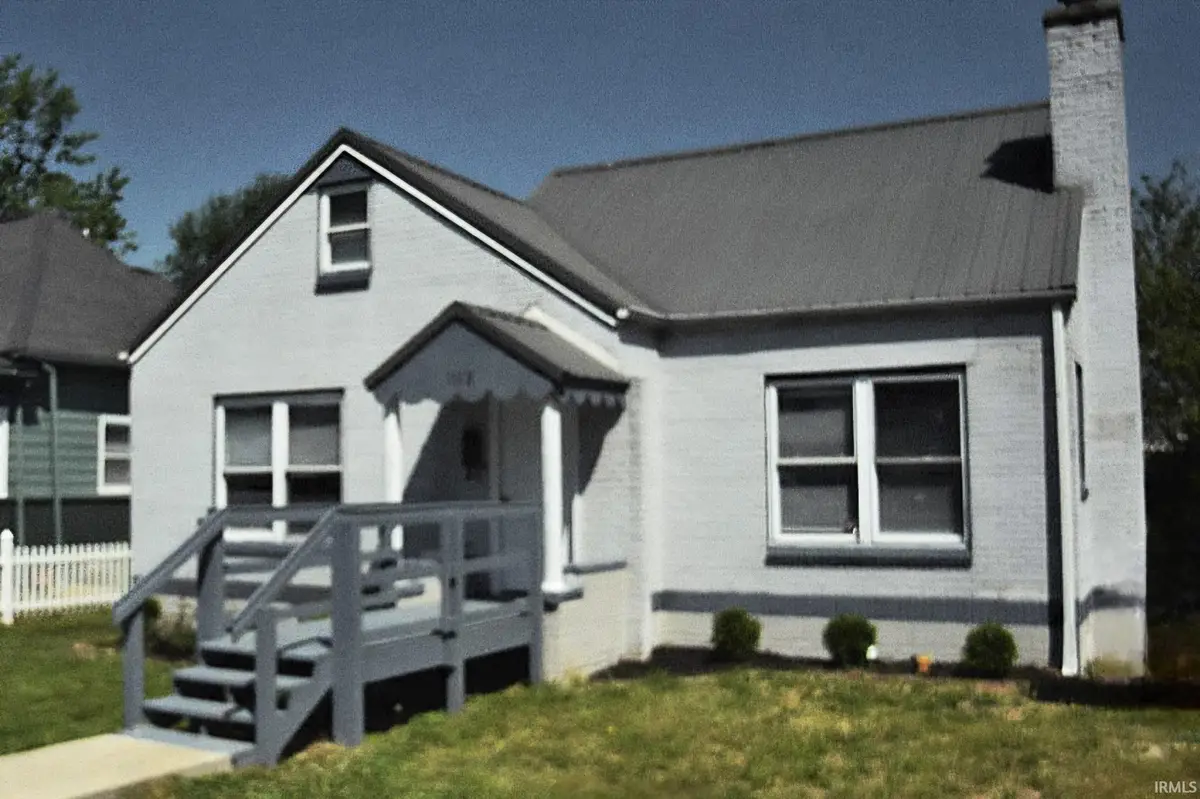 1113 W Oak Street, Mitchell, IN 47446 - #1