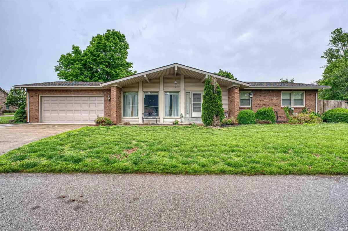 8000 Maple Lane, Newburgh, IN 47630 - #1