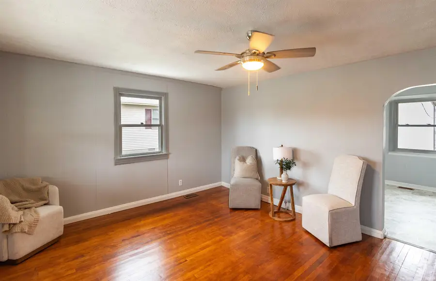 844 W Frank Street, Mitchell, IN 47446 - #3