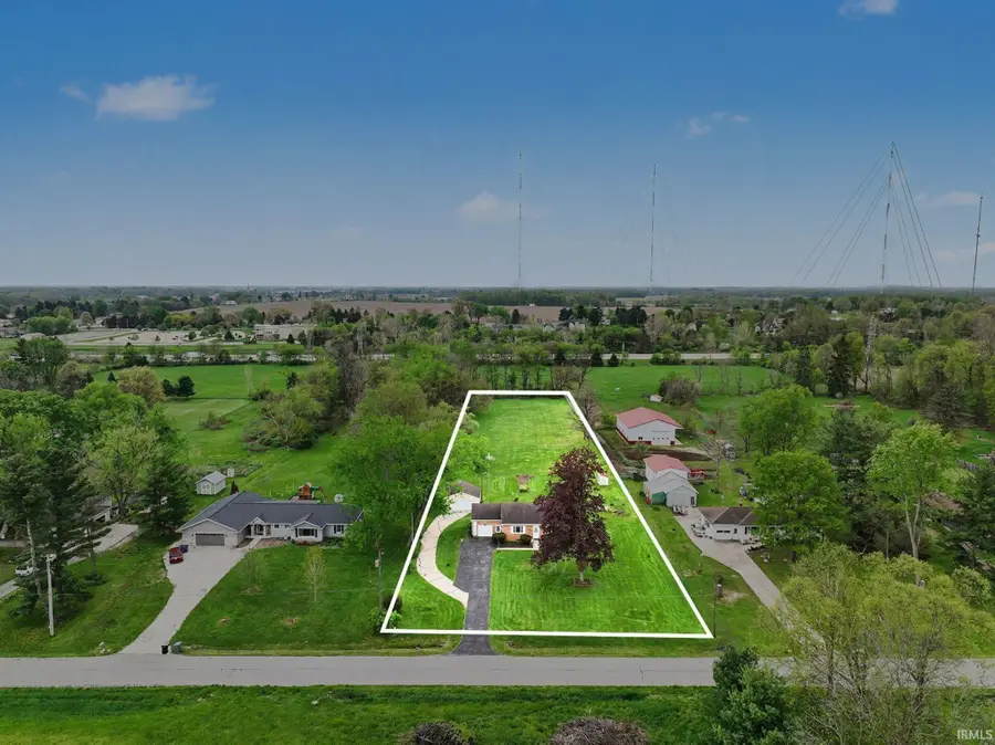 16400 Elmwood Avenue, Mishawaka, IN 46544 - #3