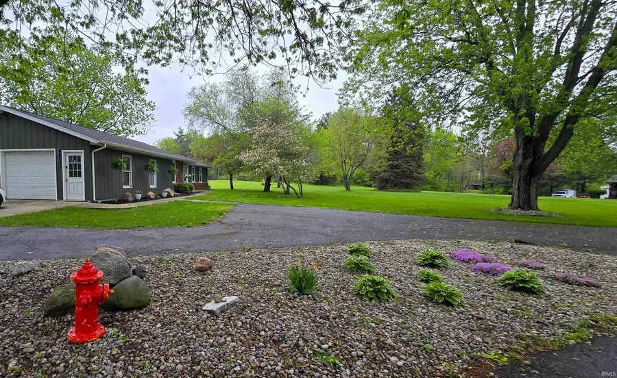 2013 E Wallace Road, Kendallville, IN 46755 - #2