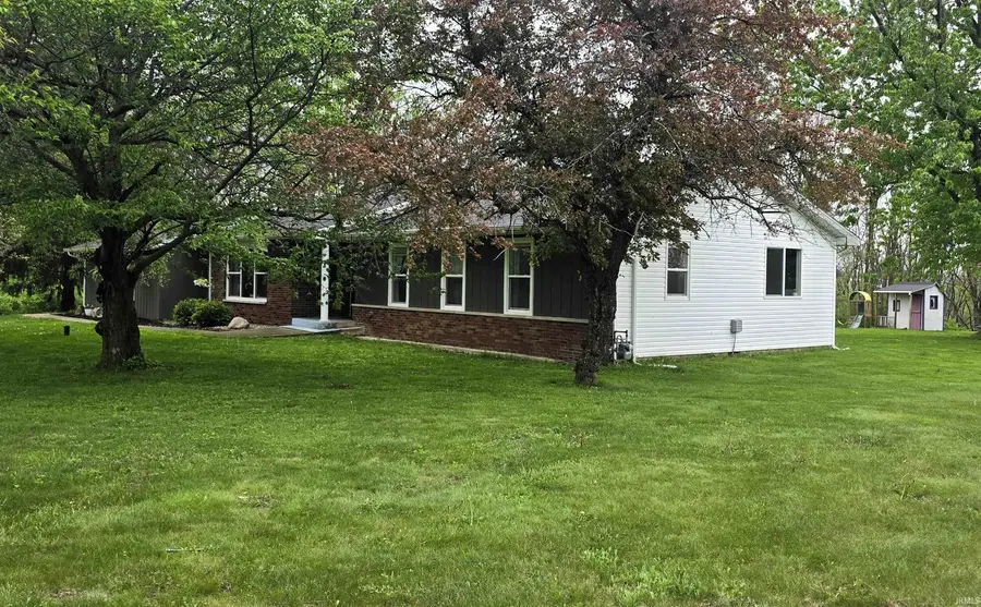 2013 E Wallace Road, Kendallville, IN 46755 - #3