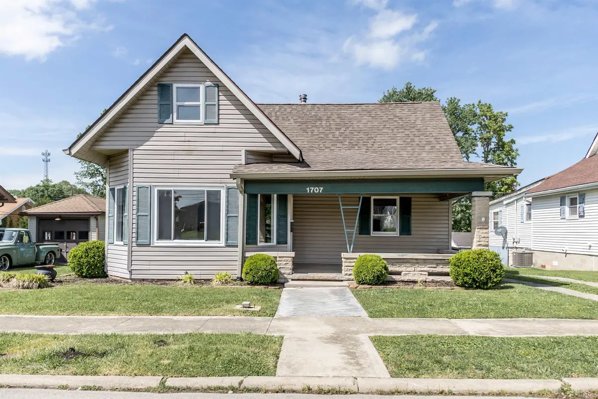 1707 12th Street, Bedford, IN 47421 - #1