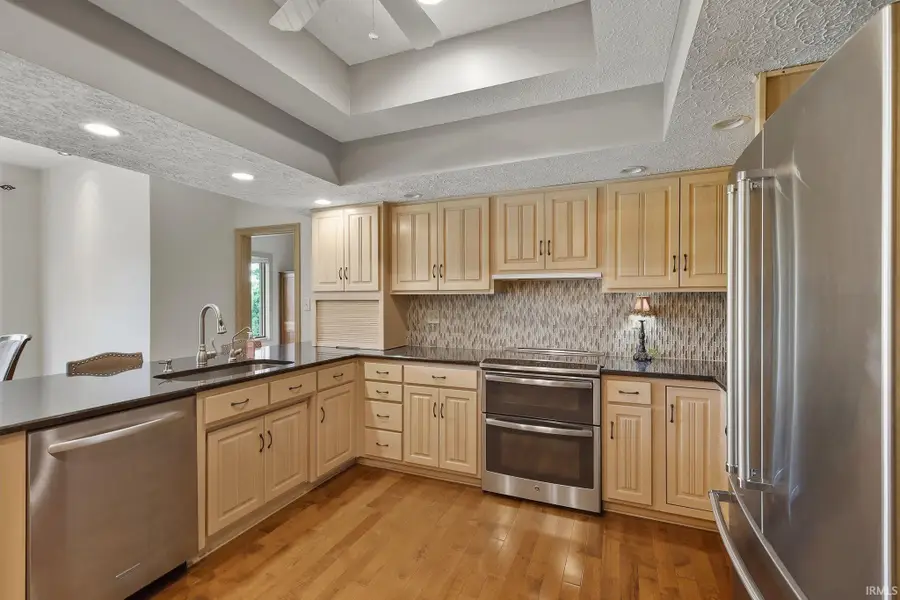 7312 W St Andrews Avenue, Yorktown, IN 47396 - #2
