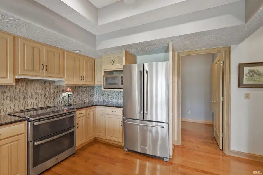 7312 W St Andrews Avenue, Yorktown, IN 47396 - #3