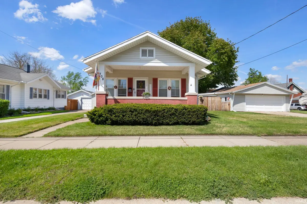 708 W 3rd Street, Mishawaka, IN 46544 - #1