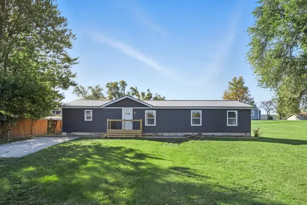 406 W Lincoln Street, Ashley, IN 46705