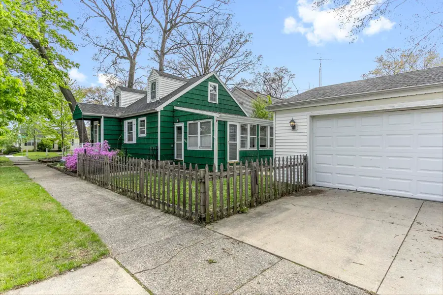 801 Webster Street, Mishawaka, IN 46545 - #2