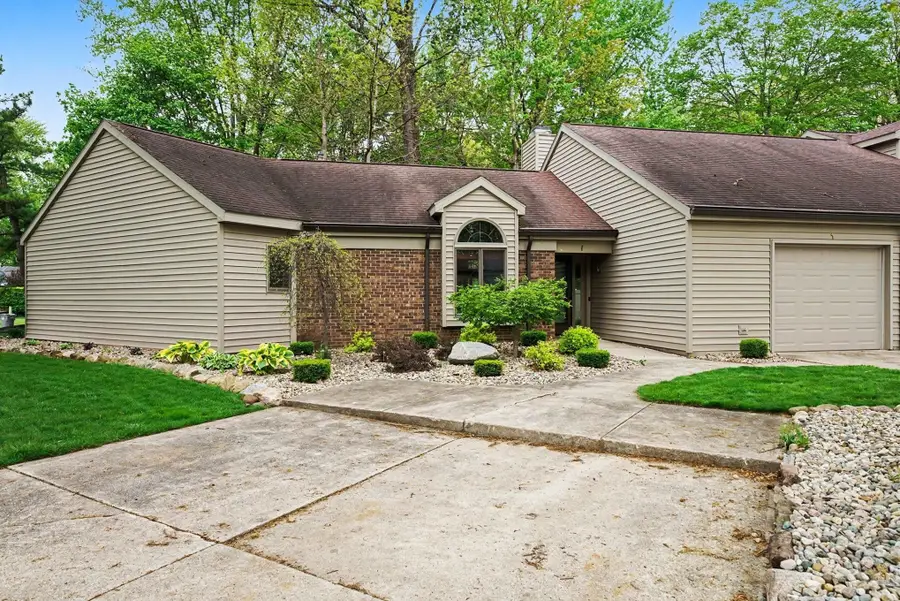 1 Boulder Court, Nappanee, IN 46550 - #2