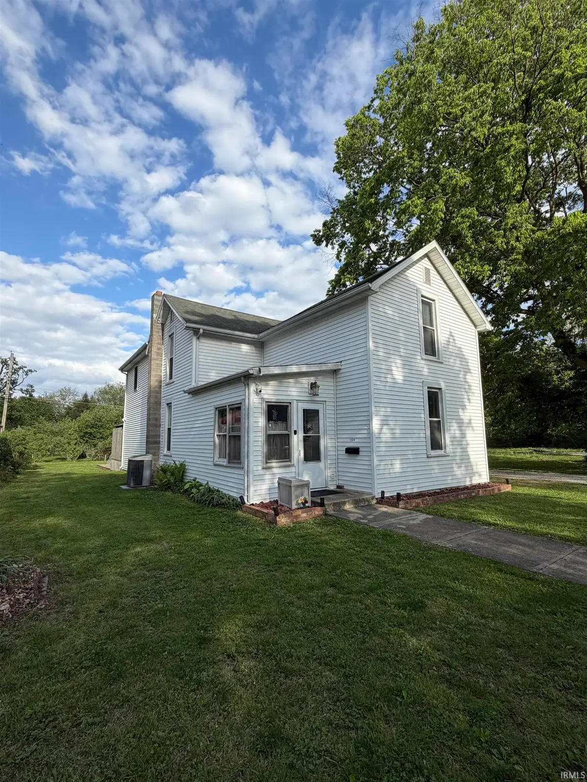 124 6th Street, Covington, IN 47932 - #1