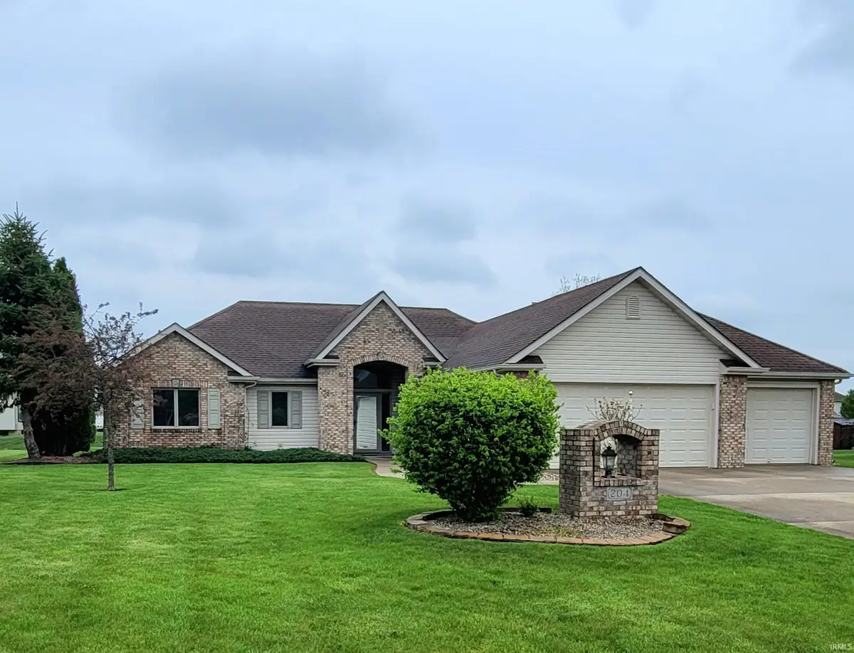 204 Steeplechase Drive, Auburn, IN 46706 - #1