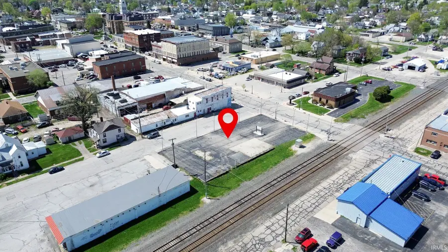 302 N Main Street, Winchester, IN 47394 - #2