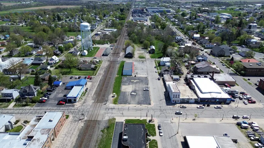 302 N Main Street, Winchester, IN 47394 - #3