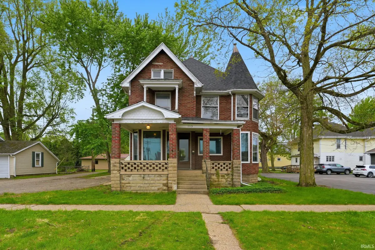 113 E 10th Street, Rochester, IN 46975 - #1