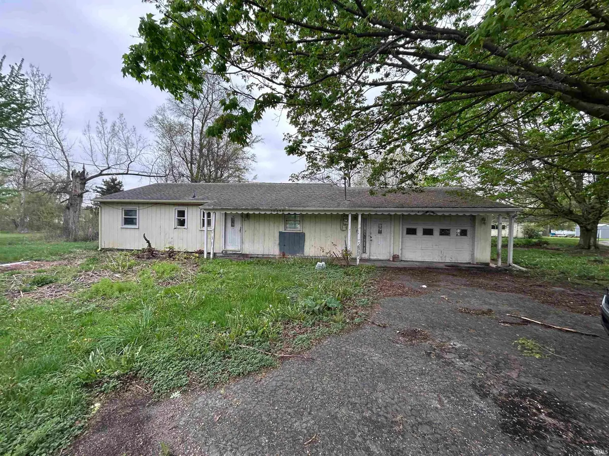 10498 N State Road 3, Kendallville, IN 46755 - #1