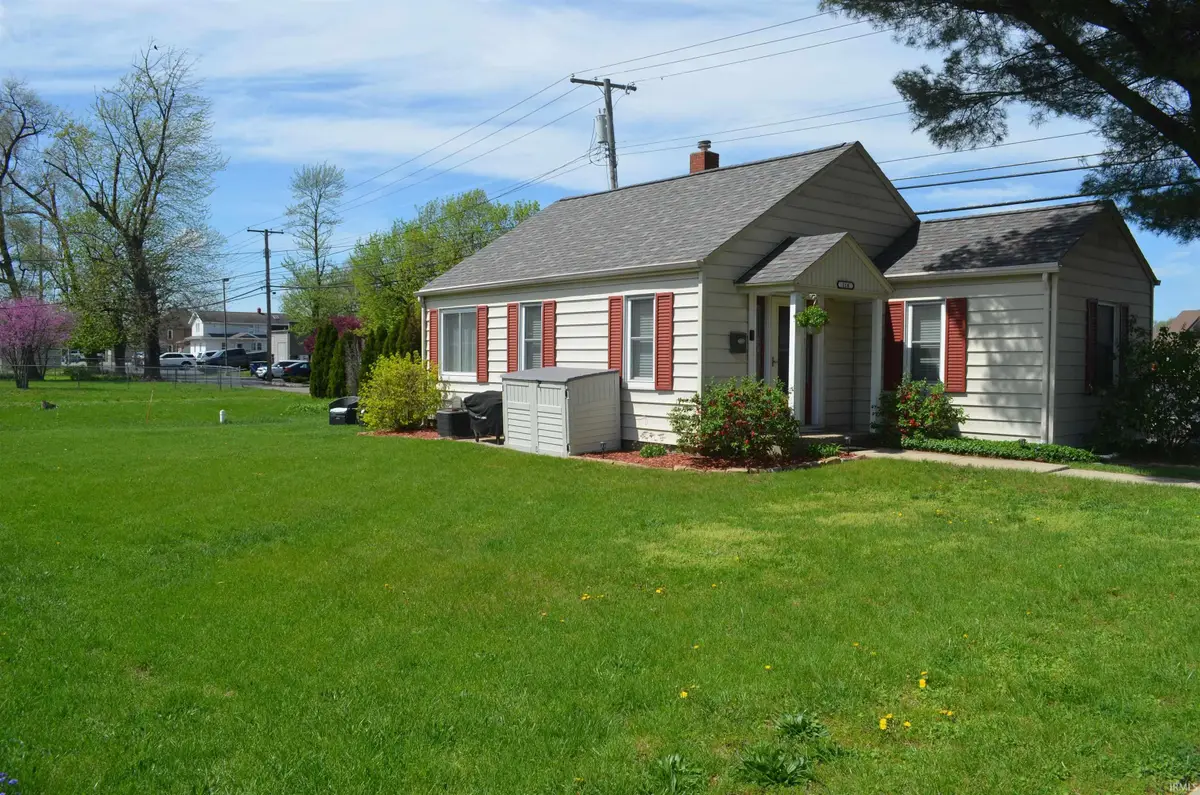 114 S Harrison Street, Warsaw, IN 46580 - #1