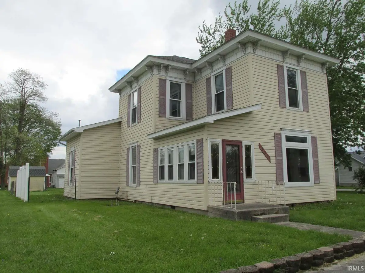 725 N Main Street, Warren, IN 46792 - #1