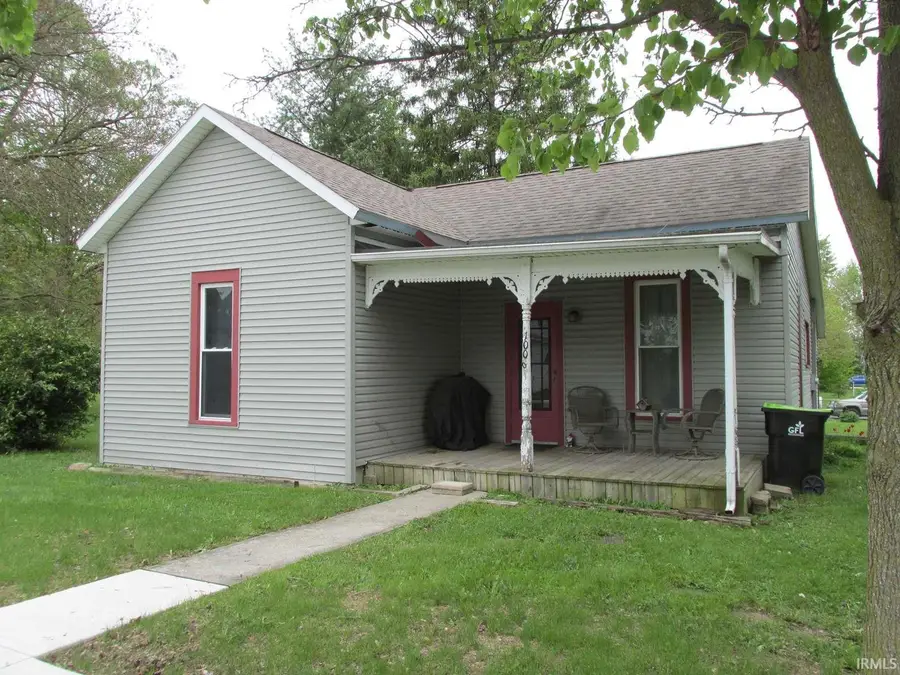 1006 N Wayne Street, Warren, IN 46792 - #2