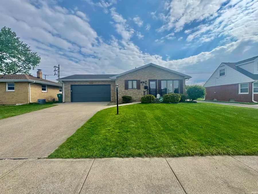 543 W 12th Street, Mishawaka, IN 46544 - #2