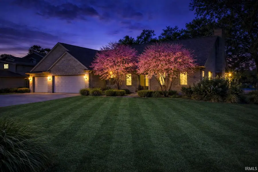 4320 Cottage Avenue, Mishawaka, IN 46544 - #2