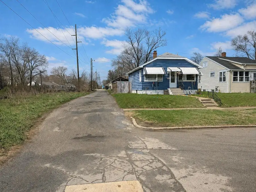 502 S 32nd Street, South Bend, IN 46615 - #2
