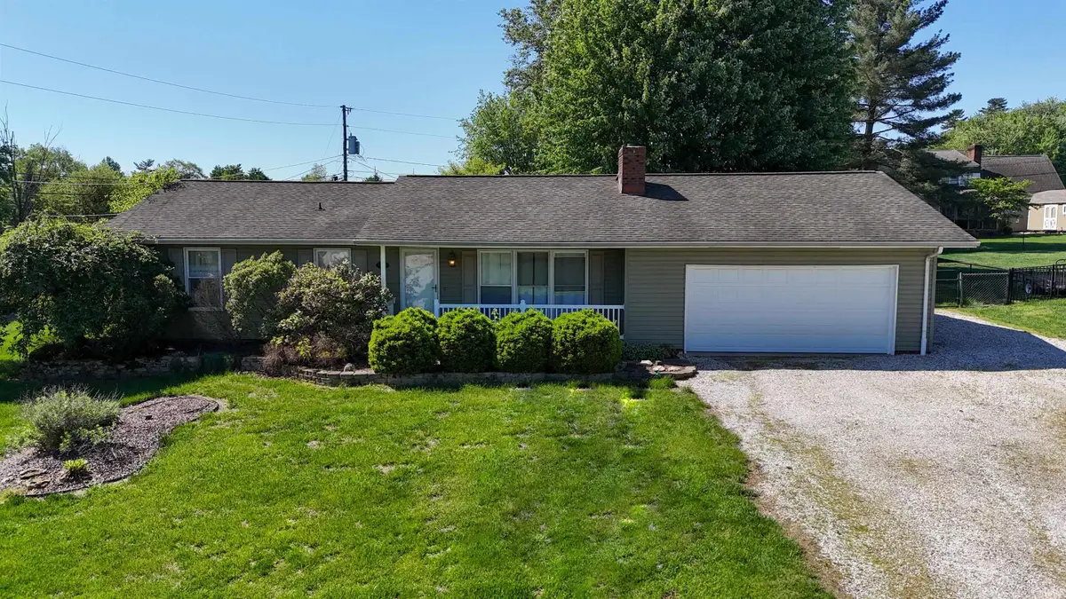 105 Oak Street, Huntingburg, IN 47542 - #1