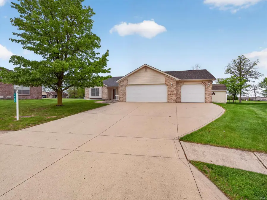 1402 Barrington Drive, Auburn, IN 46706 - #2