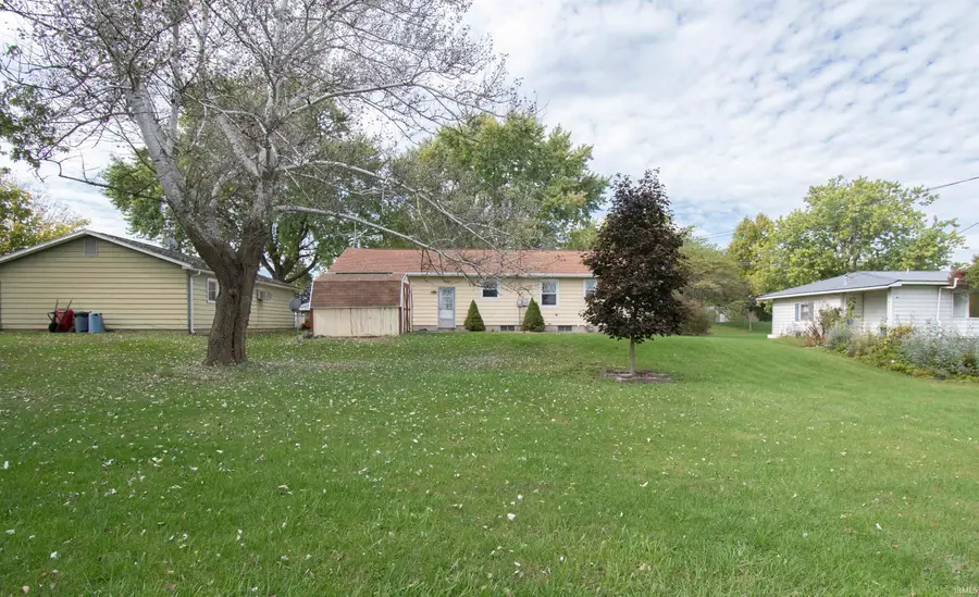 914 East Avenue, Kendallville, IN 46755 - #3
