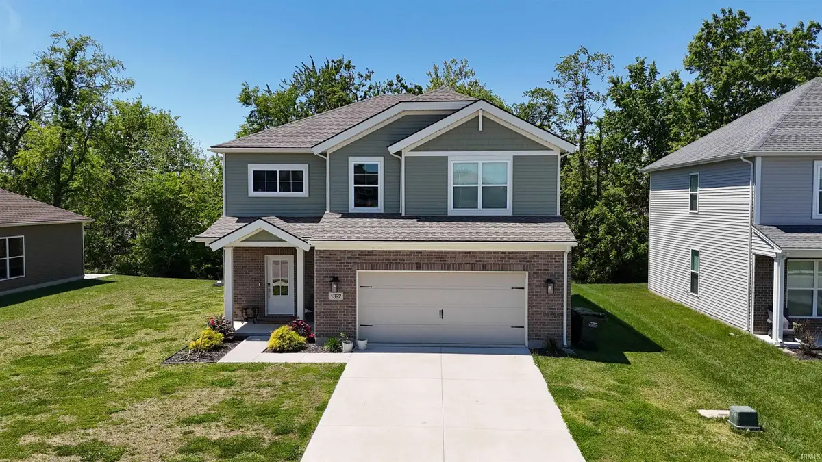 1392 N Hunters Crossing Circle, Huntingburg, IN 47542 - #1