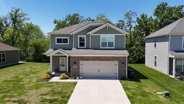 1392 N Hunters Crossing Circle, Huntingburg, IN 47542