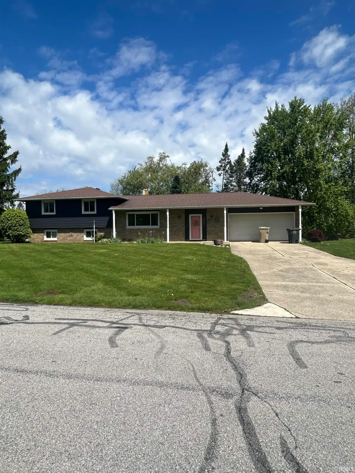 1237 Hampshire Drive, South Bend, IN 46614 - #1
