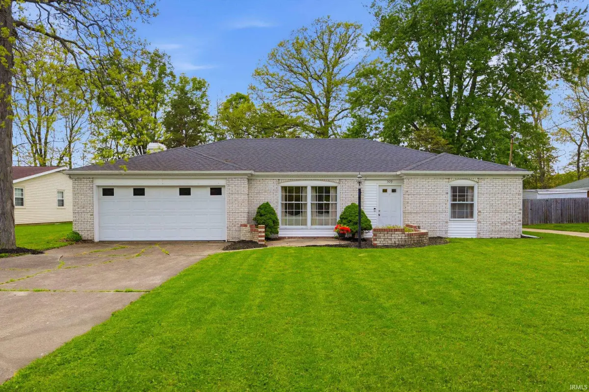 309 N Red Bud Lane, Muncie, IN 47304 - #1