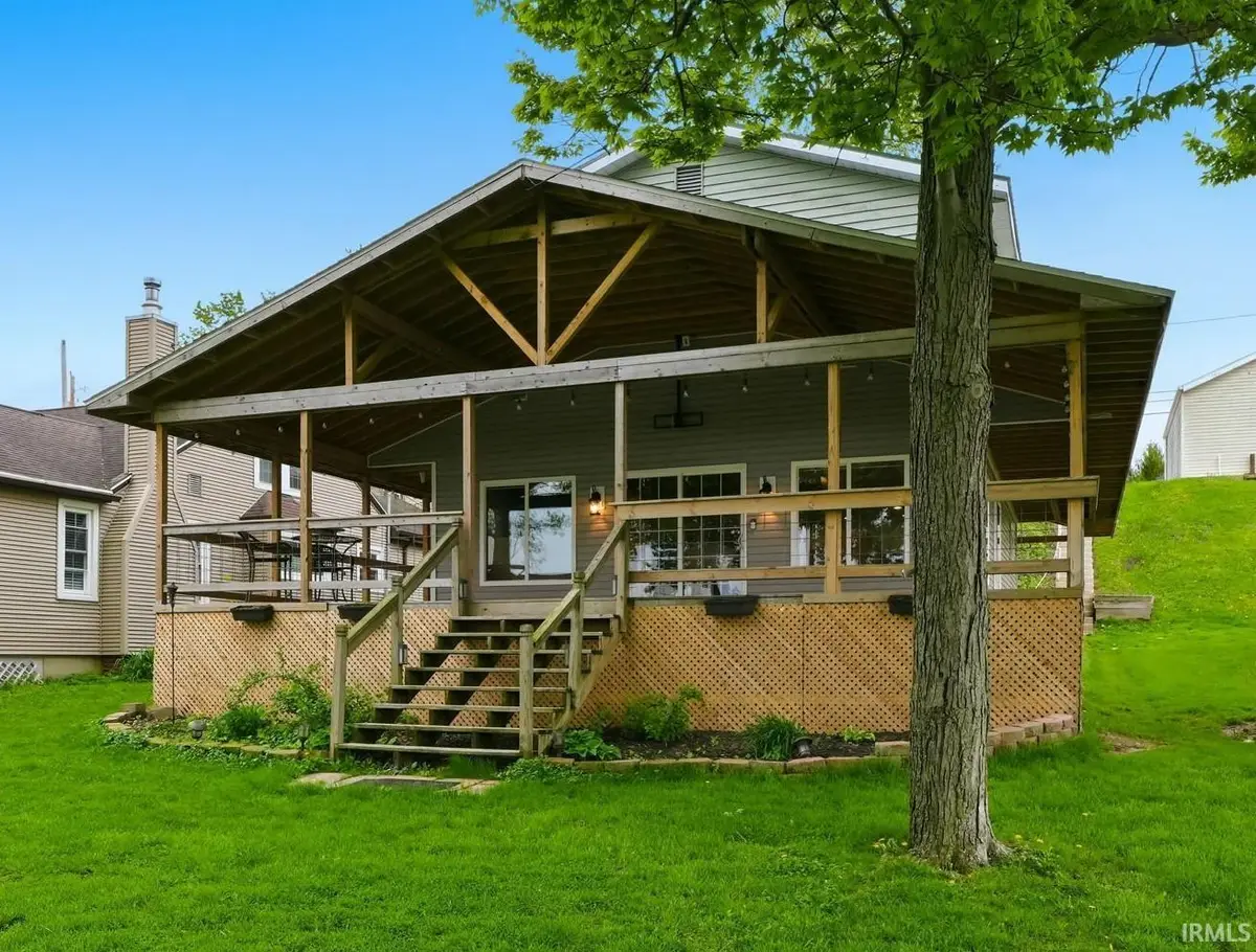 6685 E Harrold Road, Churubusco, IN 46723 - #1
