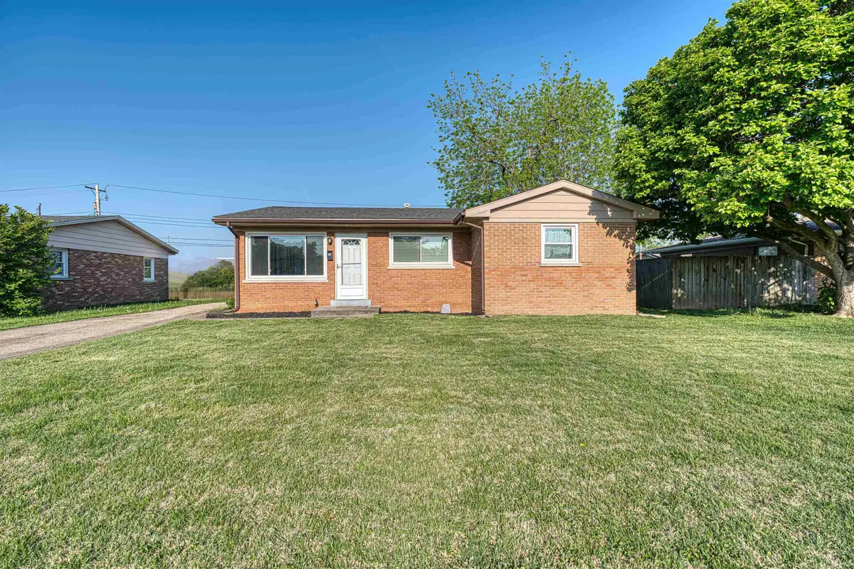 1512 N Saint James Boulevard, Evansville, IN 47711 - #1