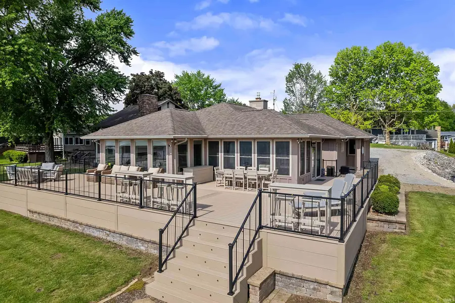 2409 S Pleasant Valley Court, Monticello, IN 47960 - #3