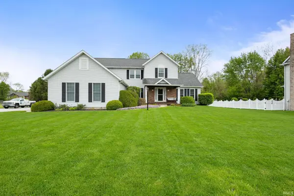 60506 Woodstock Drive, South Bend, IN 46614