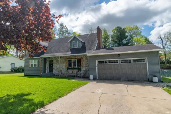22 Shore Manor Court, Bristol, IN 46507