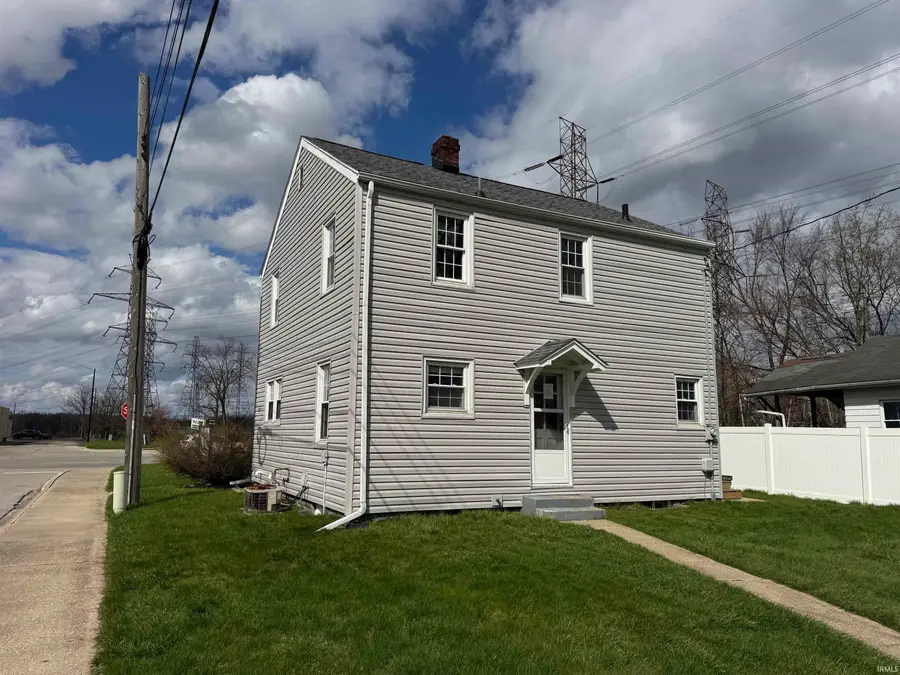 2827 Lincolnway Street, Mishawaka, IN 46544 - #2