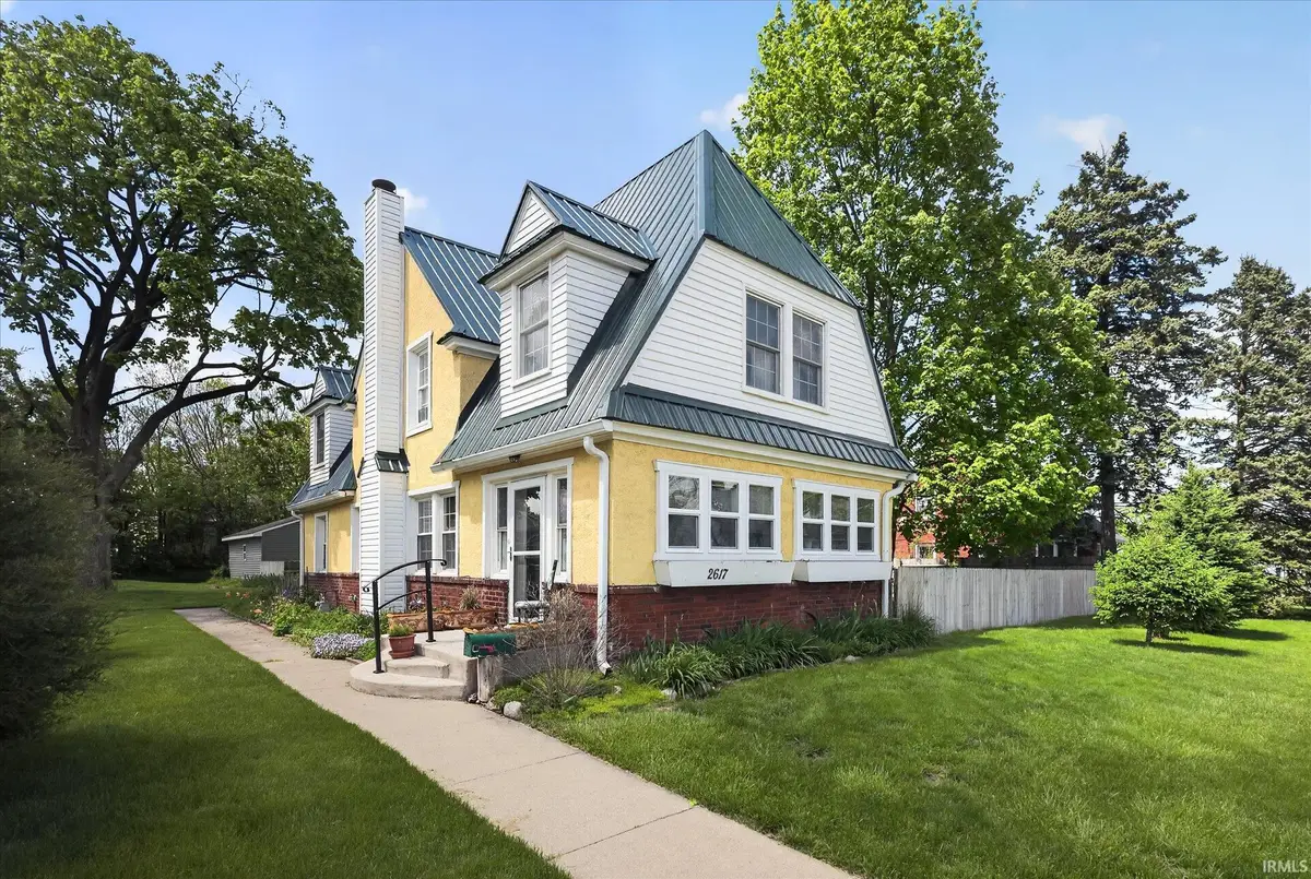 2617 Erskine Boulevard, South Bend, IN 46614 - #1
