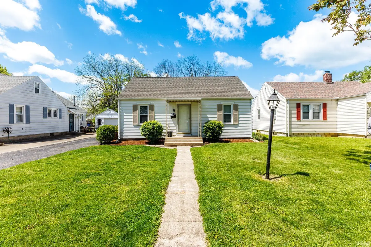 2117 N Maplewood Avenue, Muncie, IN 47304 - #1