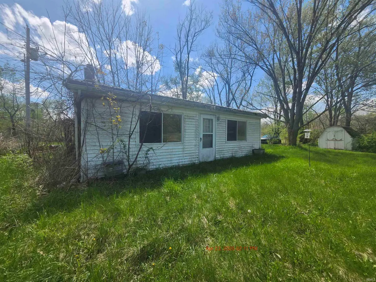 5784 S Woodland Lane, Warsaw, IN 46580 - #1