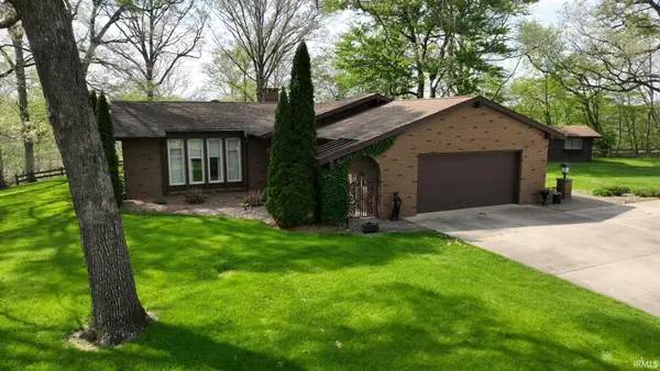 1828 N Royal Oaks Drive, Monticello, IN 47960