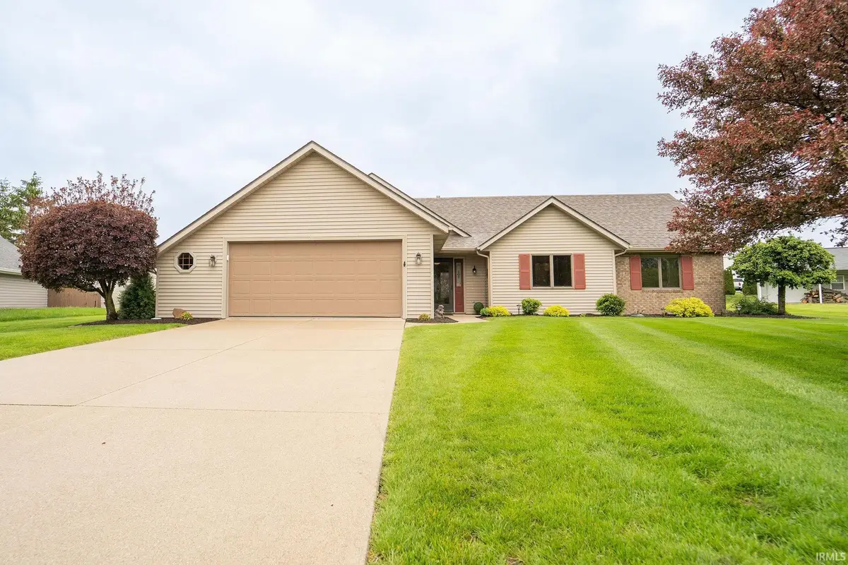 319 Greenbriar Drive, Bluffton, IN 46714 - #1