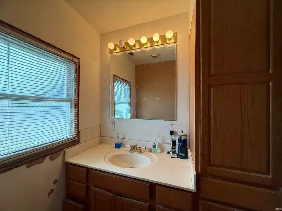 403 M Street, Bedford, IN 47421 - #3