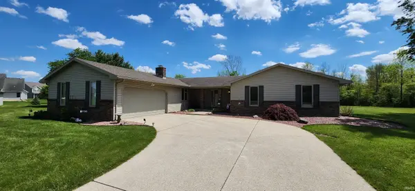 8736 Nicole Drive, Fort Wayne, IN 46806