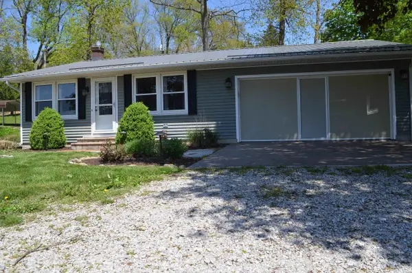 395 Lane 148 Hamilton Lake Lane, Hamilton, IN 46742