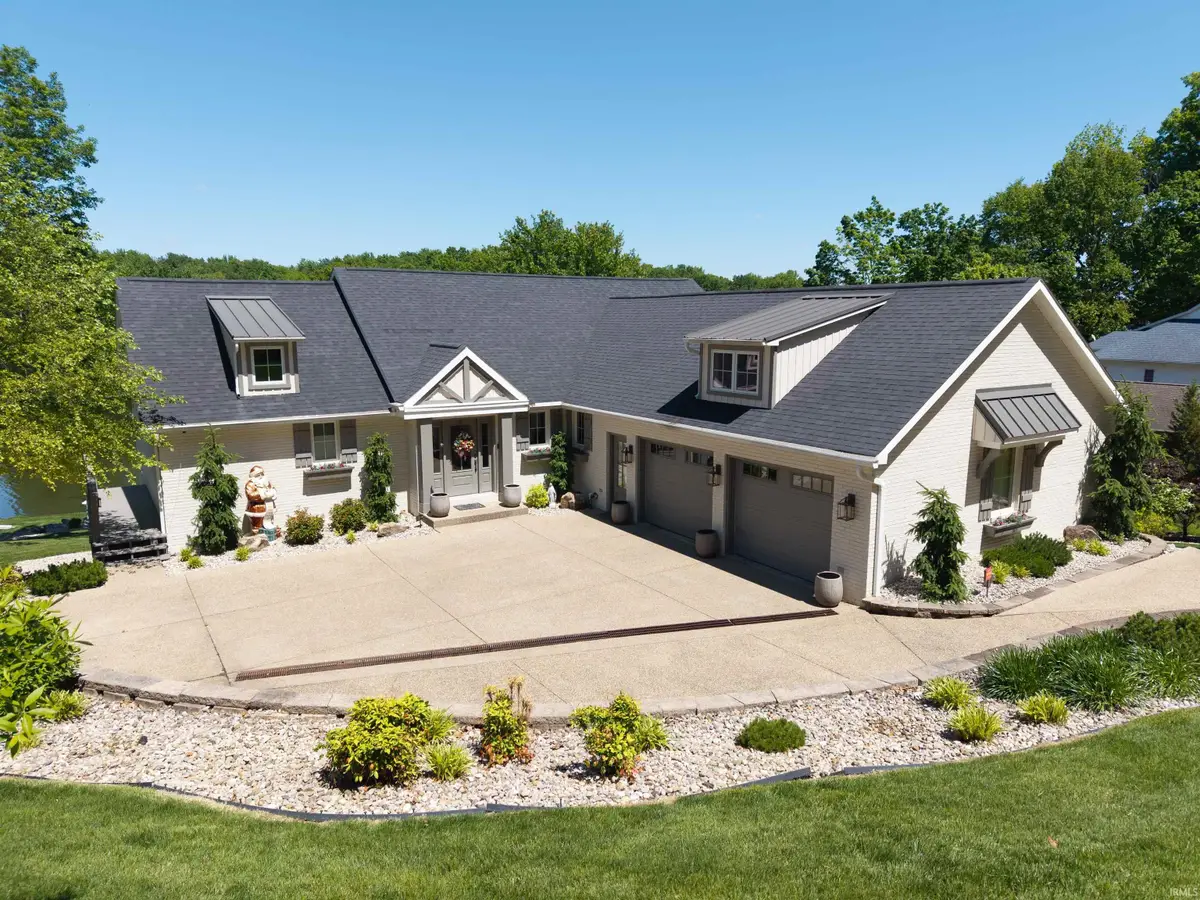 464 W Prancer Dr N, Santa Claus, IN 47579 - #1
