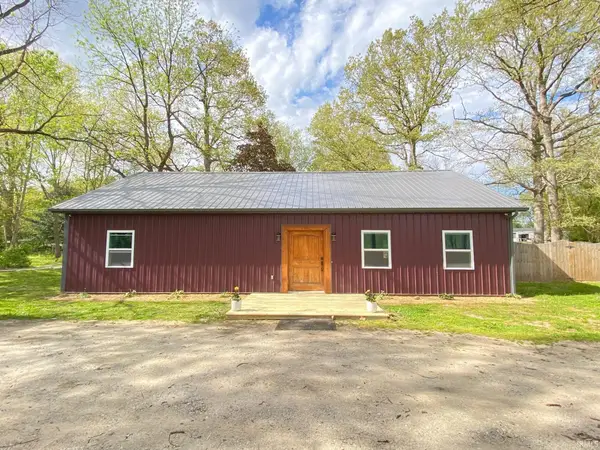6035 N Hodges Drive, Monticello, IN 47960