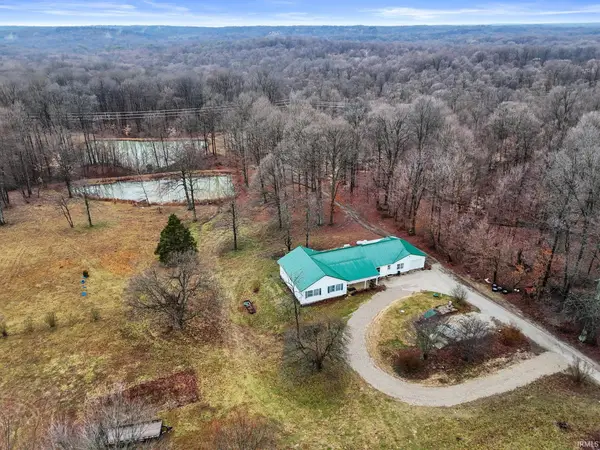7373 Locust Lake Road, Spencer, IN 47460